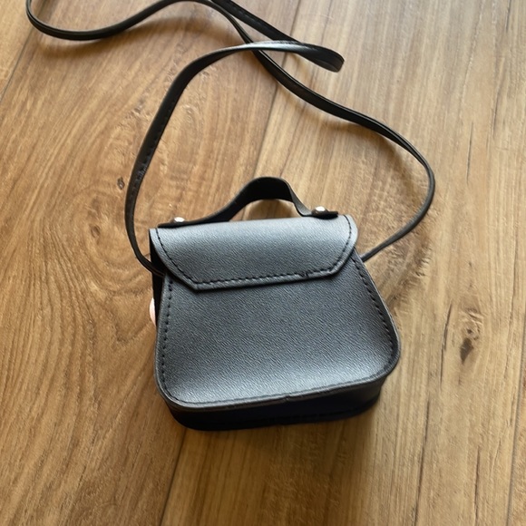 Hello Kitty Purse - Picture 5 of 9